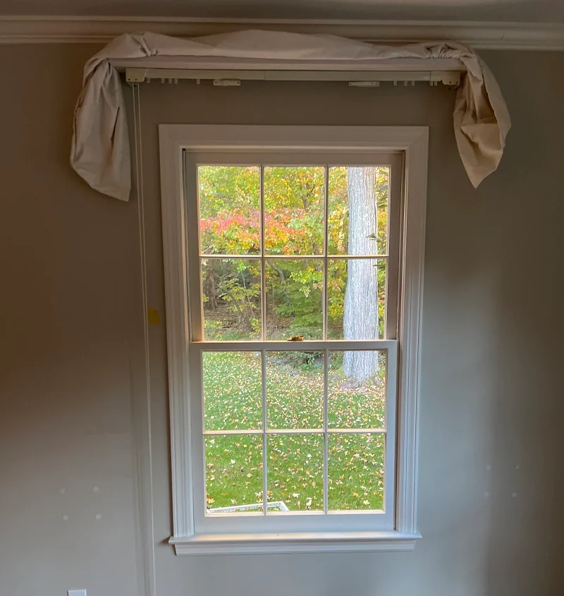 These double hungs in New Canaan need to be replaced